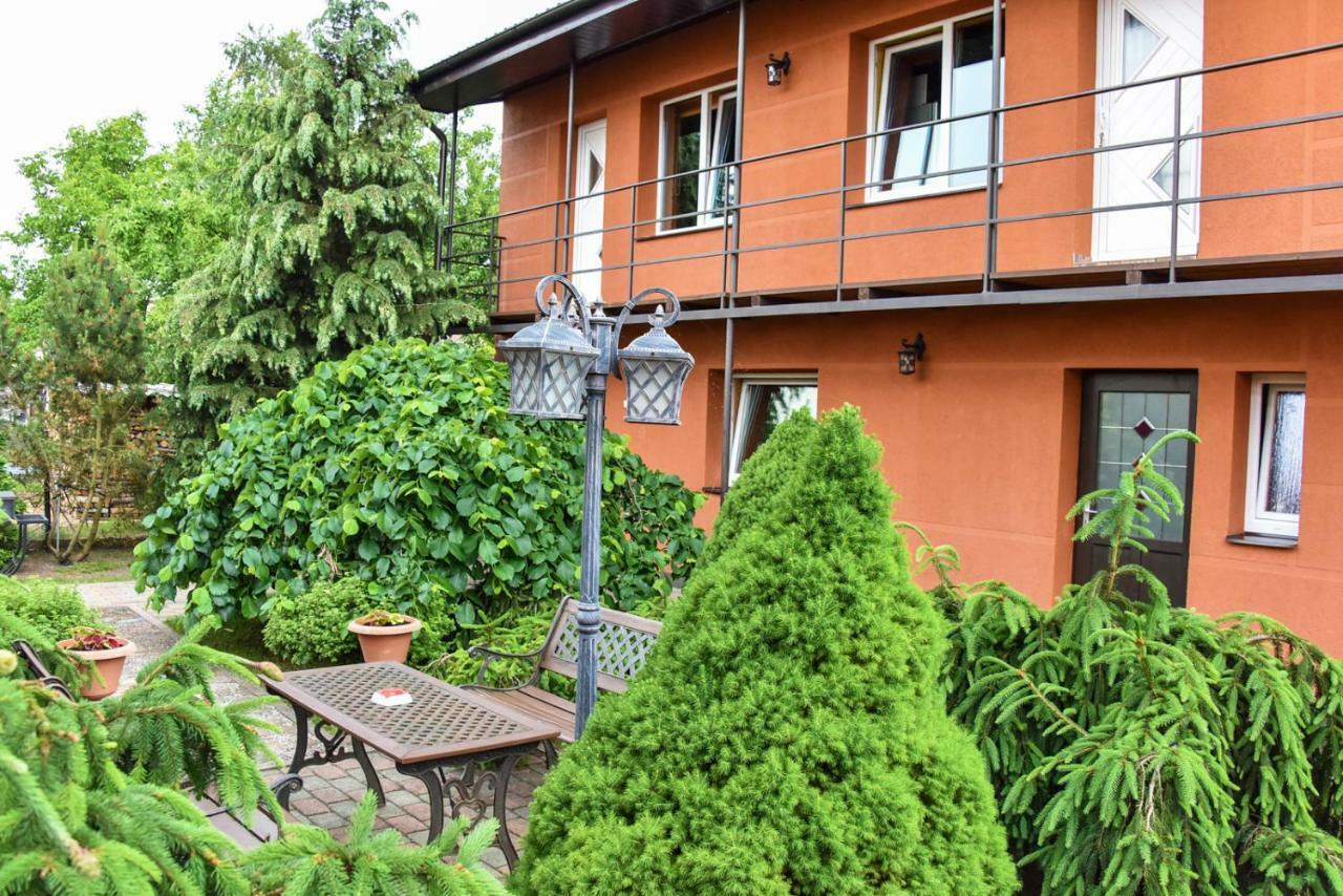 Zelta Pirts Guest House Ventspils Exterior foto