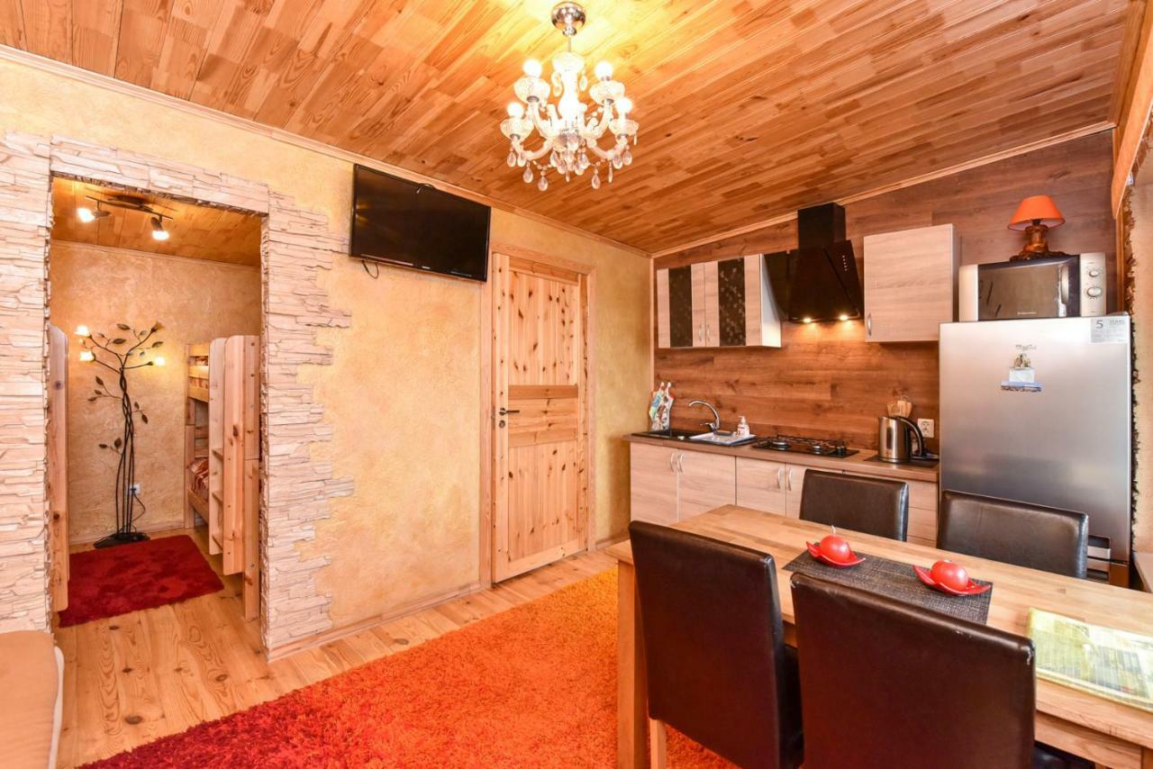 Zelta Pirts Guest House Ventspils Exterior foto